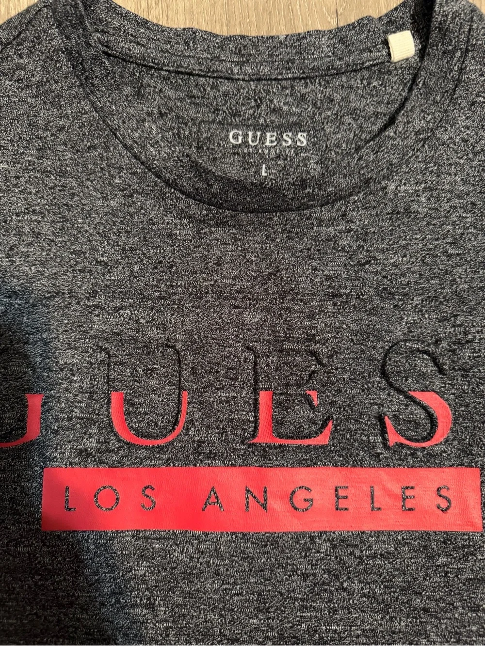 Guess Heather Charcoal Tee with Red Los Angeles Logo - Picture 5 of 6